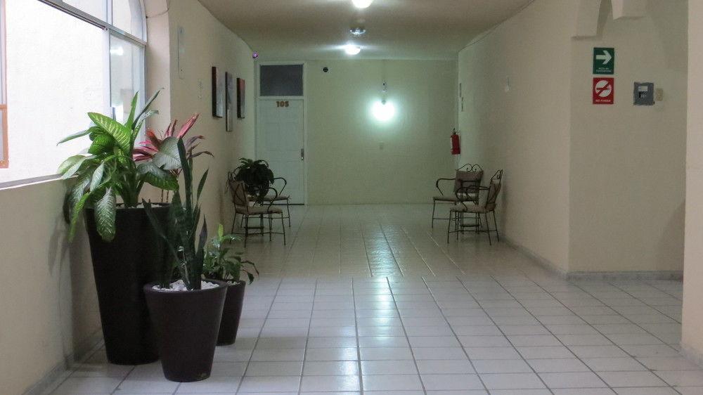 Hotel Marney อากวสคาเลียนเทส ภายนอก รูปภาพ